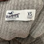 Hollister thermal knit, oversized, cropped, long sleeve shirt with cutout back Photo 3