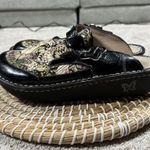 Alegria Women’s Butterfly Print Beige Black Leather Clogs Shoes ALG-381 39/US 9 Photo 2