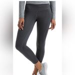 Vineyard Vines  Whale Performance‎ Leggings
Size L Photo 1