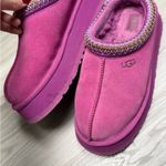 UGG  Women's Tazz II platform slippers in mangosteen Photo 6