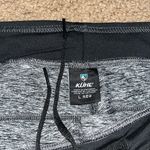 Kuhl Pant Bliss Soft Performance Knit Legging Pant Dark Heather Gray Large Photo 8