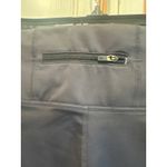 Athleta  Cropped Leggings Women's M Athletic Yoga Capri Pants Gray Graphic White Photo 2