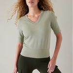 Athleta [] Fern Green Step Forward Sweatshirt Tee Short Sleeve V-Neck Sz Large L Photo 0