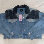 cropped jean jacket Photo 0