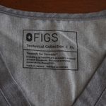  Technical‎ Co FIGS Technical Collection Scrub Top Women's XL V-Neck Gray Photo 6