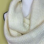 Limited Edition Cream Knit Infinity Scarf NWOT Gold Photo 2