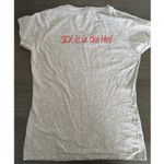 Tultex Kinky Boots TShirt Women’s Large Gray Red ASO Gilmore Girls Rory Lorelai‎ Photo 4