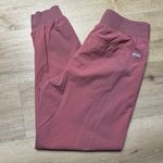 Avalanche Women's Lightweight Stretch Woven Jogger Photo 1