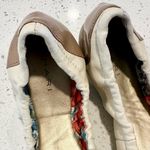 Tahari  Gibson Cream and Tan Ballet Flats - Size: 6.5 Photo 2