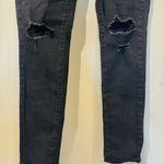 Levi's Women’s 721 High Rise Skinny Distressed Jeans size 29 Photo 2