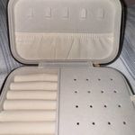 Gloss & Glo Jewelry Holder box Black Photo 3