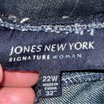 Jones New York  Signature Woman Jeans Photo 6