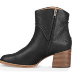 UGG  | Annie Ankle‎ Block Heel Boot in Black and Brown Women's 8.5 Photo 0