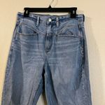American Eagle  Light Wash Double Yoke High Rise Straight Leg Jeans Size 8 Photo 1