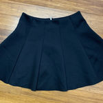 Topshop  Black Pleated Flared Mini Skirt Zipper Closure Womens Size 8 Mid Rise Photo 0