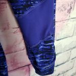 Athleta  PAINT BUCKET RELAY CROPPED ATHLETIC LEGGINGS BLUE PURPLE SMALL Photo 3