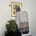 Lavish Women’s  Short Sleeve Blouse Size M Photo 3