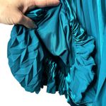 Issue New York Halter Pleated Satin and Chiffon Bubble Hem Dress Cocktail size 6 Green Photo 4