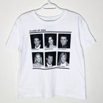 Friends graphic white t Photo 0