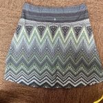 prAna  Women’s Mini Skirt Size S Geometric Athletic Green Blue EUC Photo 8