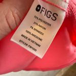 FIGS  Technical Collection XXS Scrub Top V Neck Short Sleeve Neon Pink Photo 3