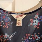 Arizona Jeans  floral tank top‎ Photo 2
