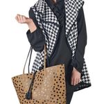 Mud Pie  Holden Houndstooth blanket vest black white Photo 0