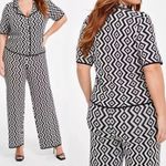 House of Harlow 1960 Geometric knit Black and White pants size Large Photo 1