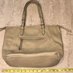 Jessica Simpson  handbag Photo 6