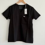 FIGS Women's Catarina One Pocket Scrub Top in Black, Size Medium Photo 5