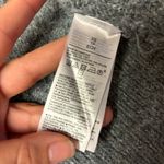 Old Navy Women’s Grey Sleeveless Cropped Cable-Knit Turtleneck Sweater Vest Photo 11