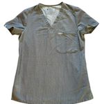 FIGS  Catarina One Pocket Scrub Top Womens Size XS Gray Graphite 2453 Photo 0
