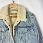 Levi's  Light Blue Wash Red Tab Sherpa Lined Denim Trucker Jacket L Photo 3