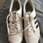 Adidas shoes Photo 3