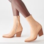 DV by Dolce Vit Dolce Vita Boyd Leather Booties in Tan Leather Photo 0