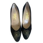 Salvatore Ferragamo Vintage 90s Ferragamo Black Suede Embroidered Gold Knot Round Toe Pump 8.5AA Photo 1