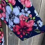 Susan Graver EUC  Liquid Knit Top Blue Floral Size 2X Photo 2