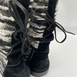 Toms Nepal boots in stripes and suede A3 Photo 5