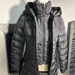 Laundry by Shelli Segal NWT woman’s puffer winter coat, size small Photo 12