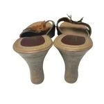 Fioni  90's Y2K Vintage, Brown Leather Floral Open Toe Heel 8.5 Photo 3