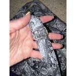 Black And White Paisley Crossbody Bag. Zips & Snaps, Adjustable Strap. Photo 5