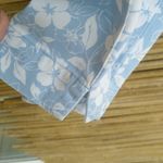 Liz Claiborne LizSport Claiborne M 30x23 Aloha Sky Blue Crop Pants Photo 6