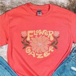 Gildan Flower Gazer Graphic Tee Photo 0
