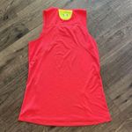 Under Armour  Women’s Tank Top Small Heat Hear Photo 1