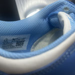 Nike Selling blue and white  dunks they are barely used. No creases in them very fairly new  Photo 9