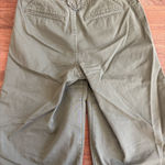 Capri Shorts Green Size XS Photo 3