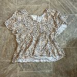 Urban Romantics  Large Leopard Top Photo 0
