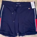 Tommy Hilfiger Short Photo 0