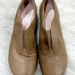 Taryn Rose  Leather Wedge Slip On Loafer Sz 8.5 Photo 0