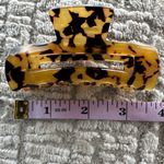 Target Tortie Claw Clip Photo 4